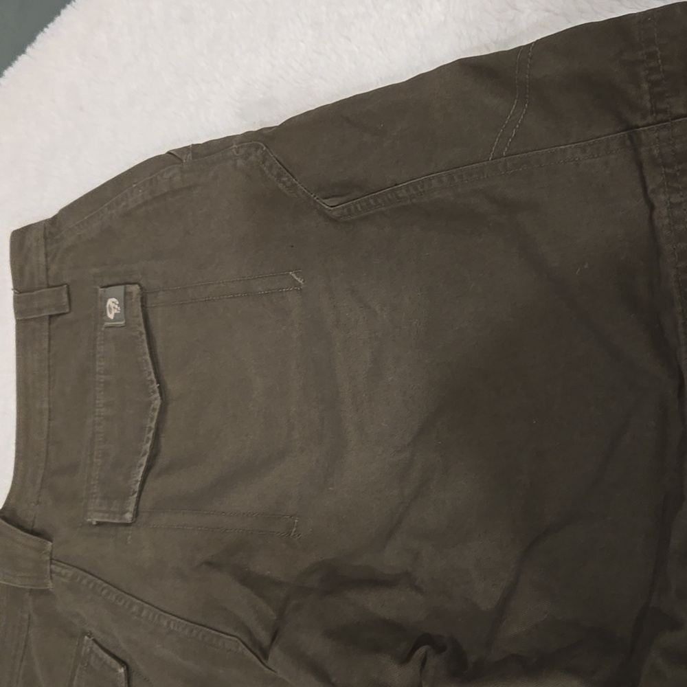 Mountain Hardware Men's Brown Shorts - Picture 12 of 15